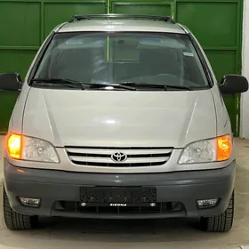 Toyota Sienna 2003