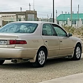 Toyota Camry 1997