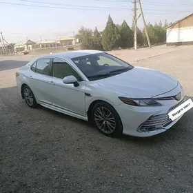 Toyota Camry 2020