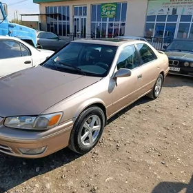 Toyota Camry 2000