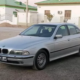 BMW E39 2000