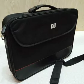 Чемодан дорожный