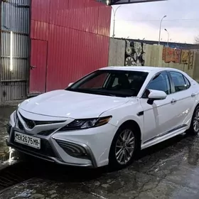 Toyota Camry 2022