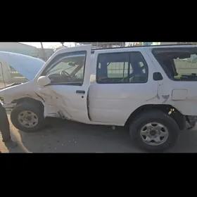 Nissan Pathfinder 1997