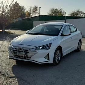 Hyundai Elantra 2020