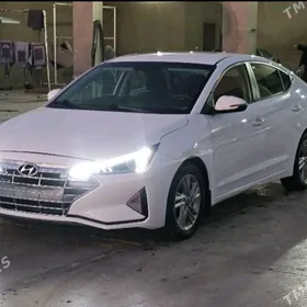 Hyundai Elantra 2020