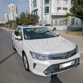 Toyota Camry 2015