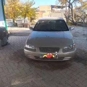 Toyota Camry 1997