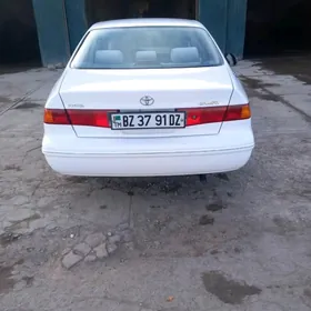 Toyota Camry 2000