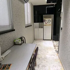 30 мкр1 комнатная3/3 этаж