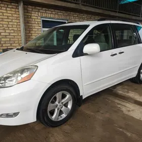 Toyota Sienna 2009
