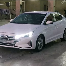 Hyundai Elantra 2020