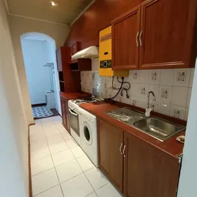 Центр, 2 ком, 1 этаж