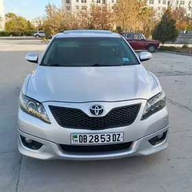 Toyota Camry 2011