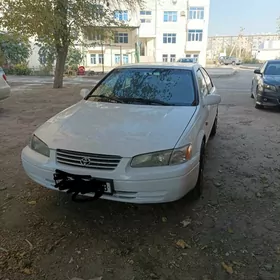 Toyota Camry 1998