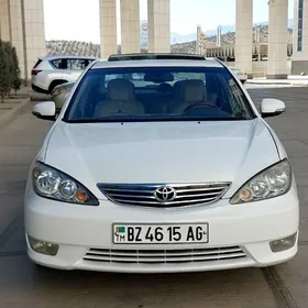 Toyota Camry 2004