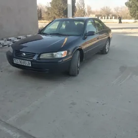 Toyota Camry 1999