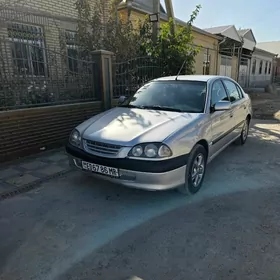 Toyota Avensis 2000