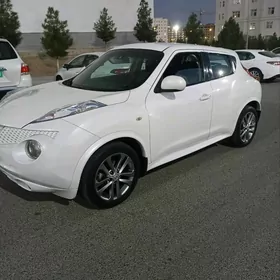 Nissan JUKE 2013