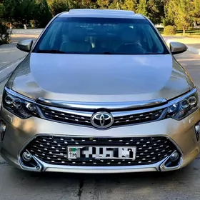 Toyota Camry 2015