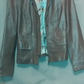 Куртка женская.