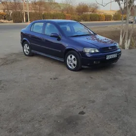 Opel Astra 2000
