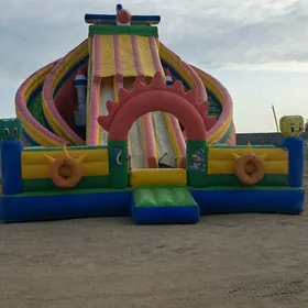 Надувной батут, атракцион