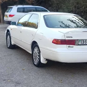 Toyota Camry 2000