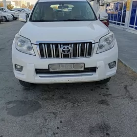 Toyota Land Cruiser Prado 2010