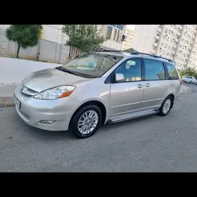 Toyota Sienna 2008