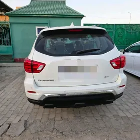 Nissan Pathfinder 2020