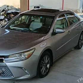 Toyota Camry 2015