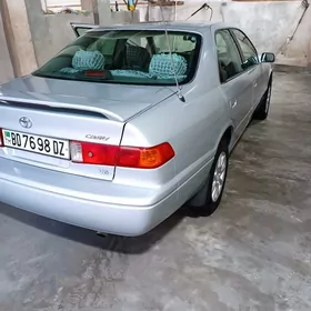 Toyota Camry 2000
