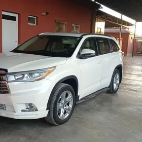 Toyota Highlander 2016