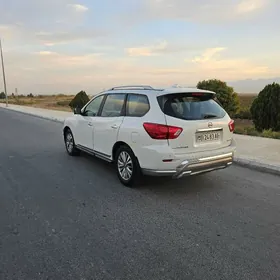 Nissan Pathfinder 2019