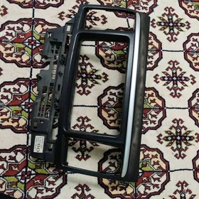 ramka tv lancer mitsubisi