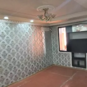 Мкр Нефтянник 3-х комнатная