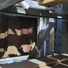 Окно алюминиевое без стёкол