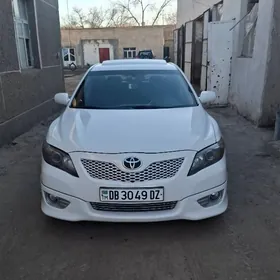 Toyota Camry 2011