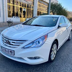 Hyundai Sonata 2011