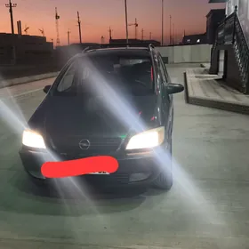 Opel Zafira 2001