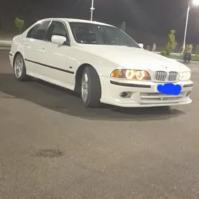 BMW E39 2000