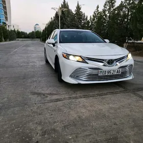 Toyota Camry 2018