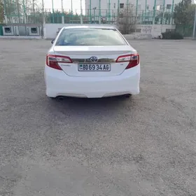 Toyota Camry 2012