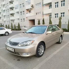 Toyota Camry 2004