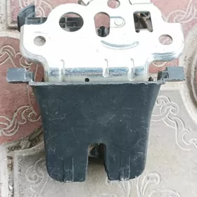 Volkswagen Pssat bagaz zamok