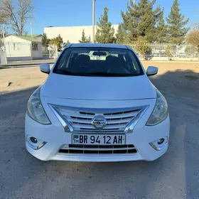Nissan Versa 2014