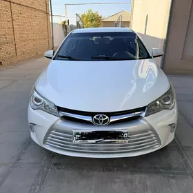 Toyota Camry 2017