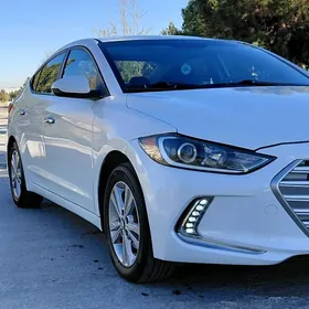 Hyundai Elantra 2018