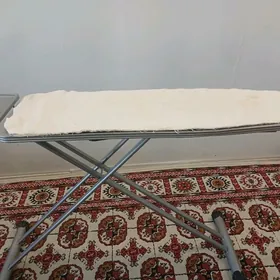 ütük edilyãn doska.Гладильная